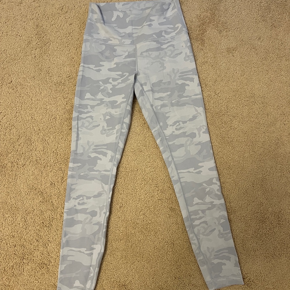 Lululemon camo Print High-Waisted Leggings size 6